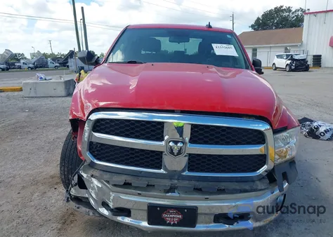 2021 Ram 1500 Classic Tradesman 4X4 5'7 Box z USA, uszkodzony, nr VIN 3C6RR7KT4MG665361